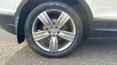 Volkswagen Tiguan 2.0 TSi 180 4Motion SEL 5dr DSG Petrol Estate